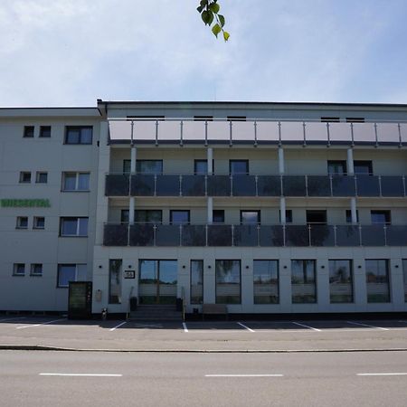 מקנבורן Hotel Wiesental Naehe Friedrichshafen מראה חיצוני תמונה