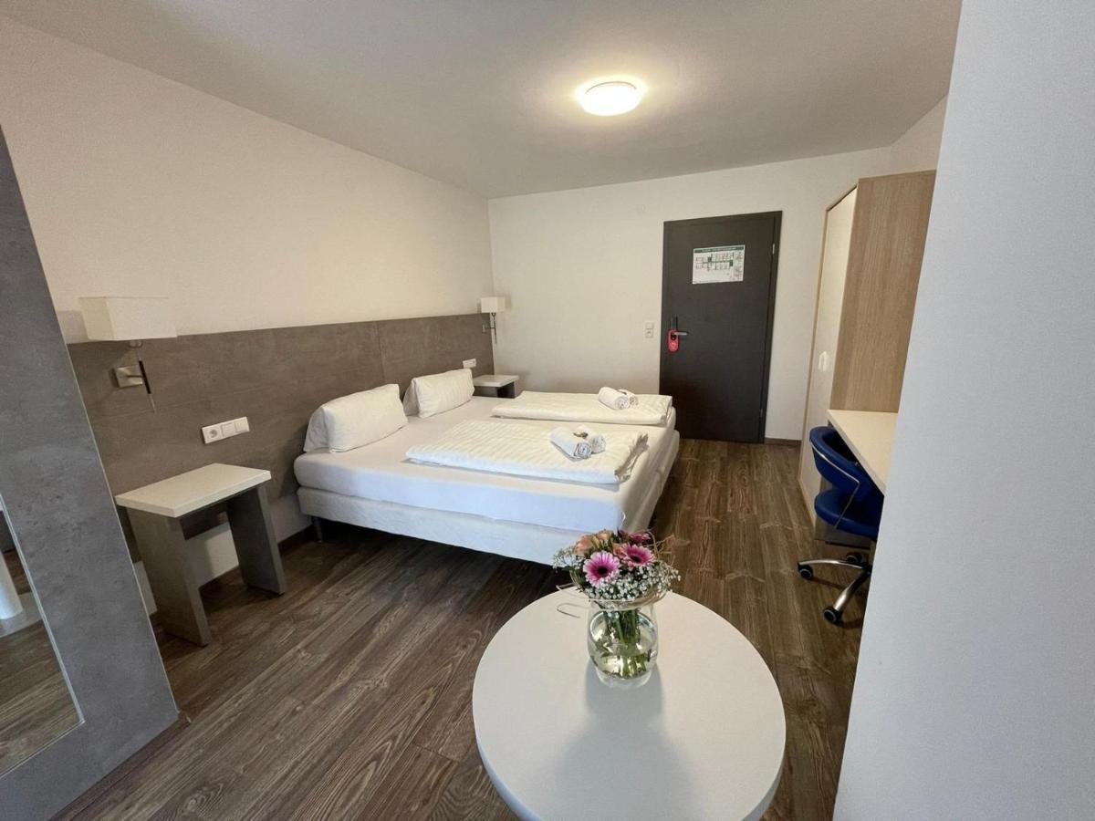מקנבורן Hotel Wiesental Naehe Friedrichshafen מראה חיצוני תמונה